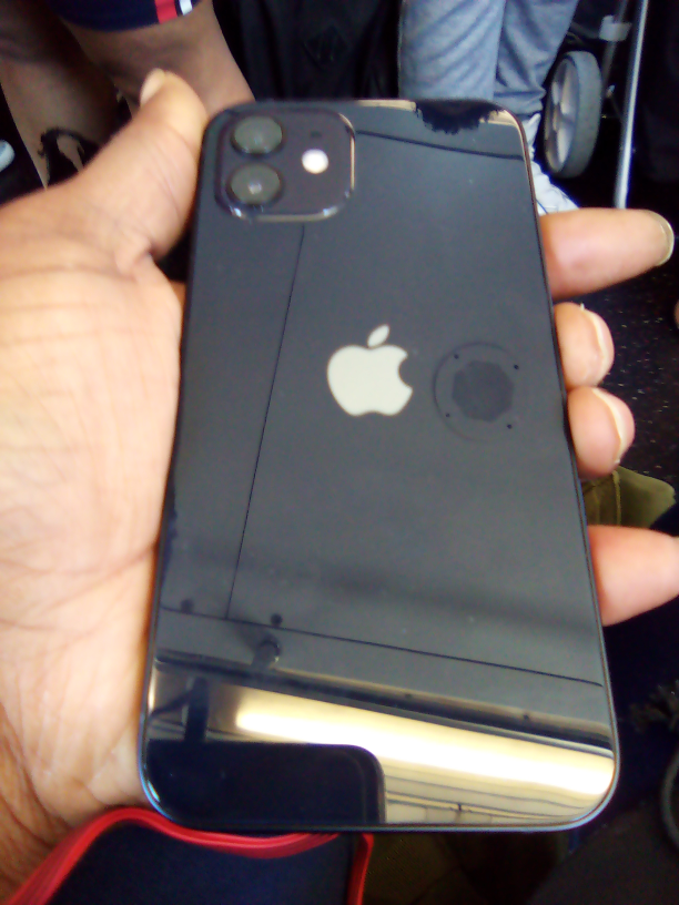 Unlocked iPhone 12 (black) - photo 2