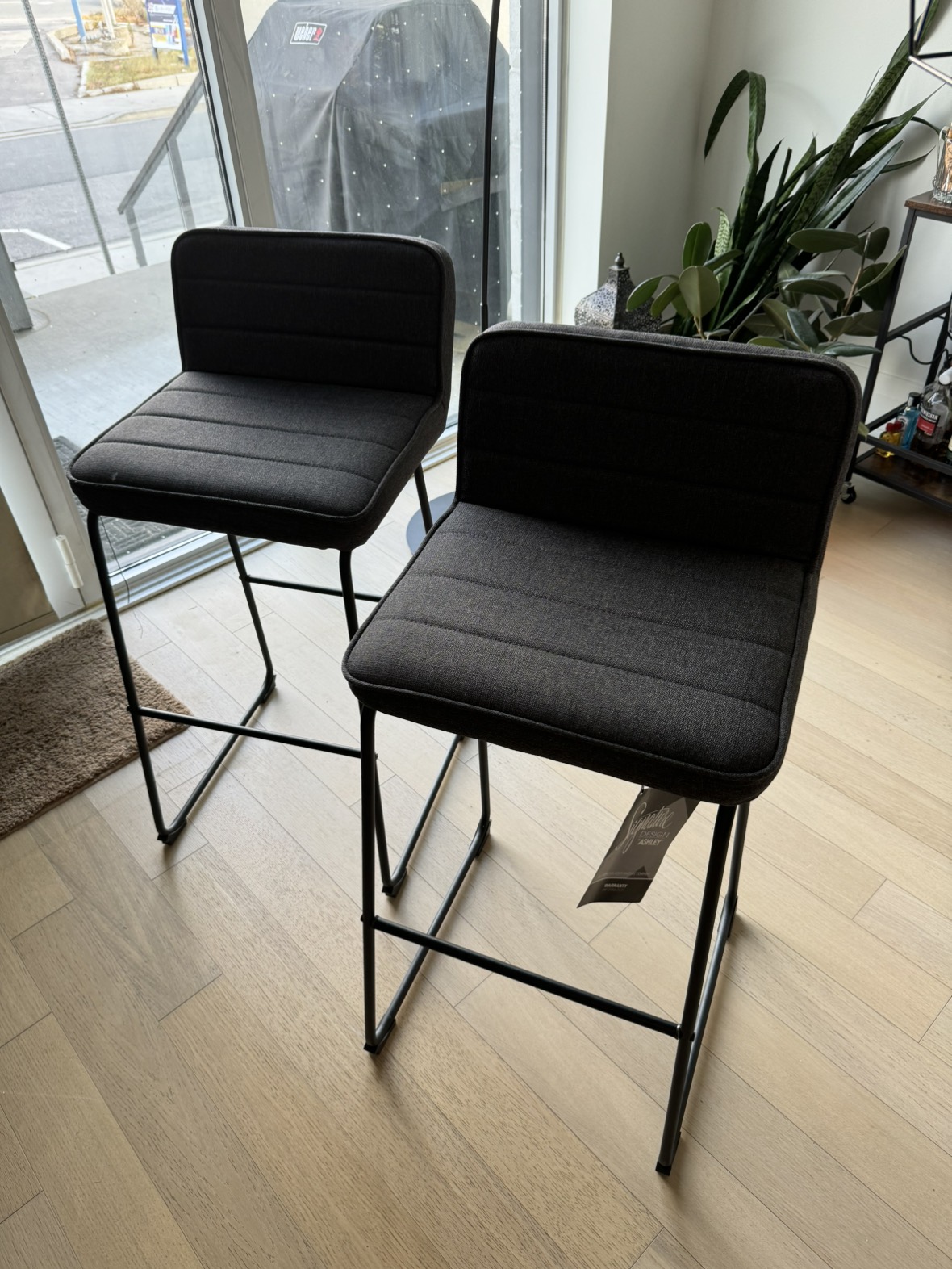 Bar stool set