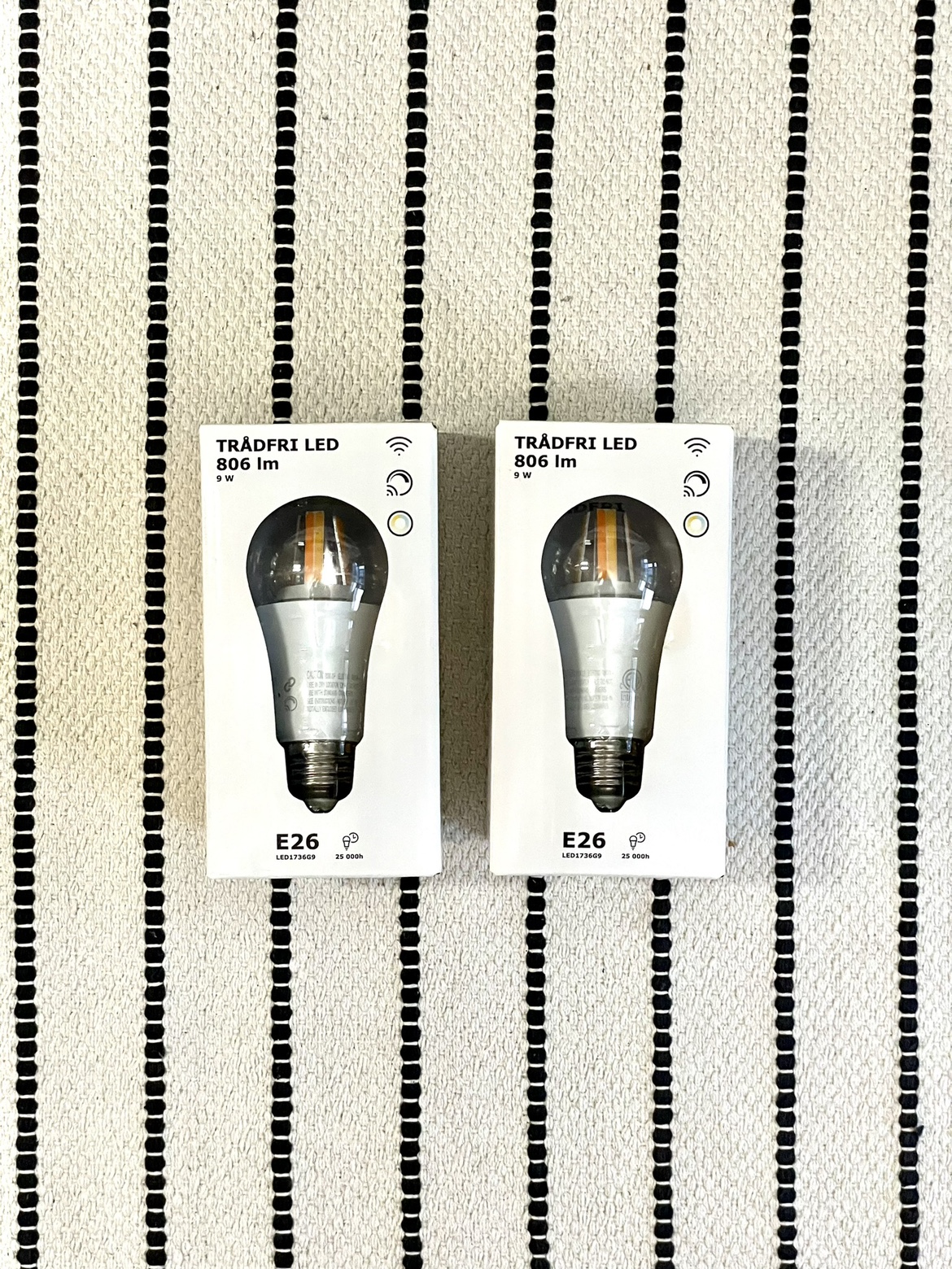 IKEA TRADFRI E26 Warm/Cool light, Dimmable, Smart lightbulb thumbnail