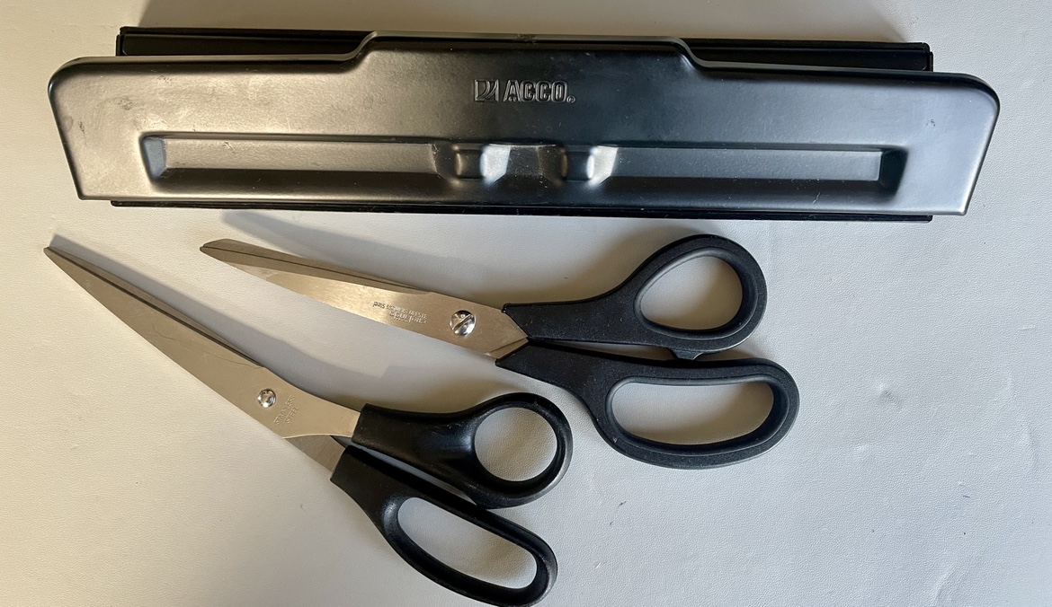 Adjustable 3 Hole Punch 2 Stainless Steel Scissors