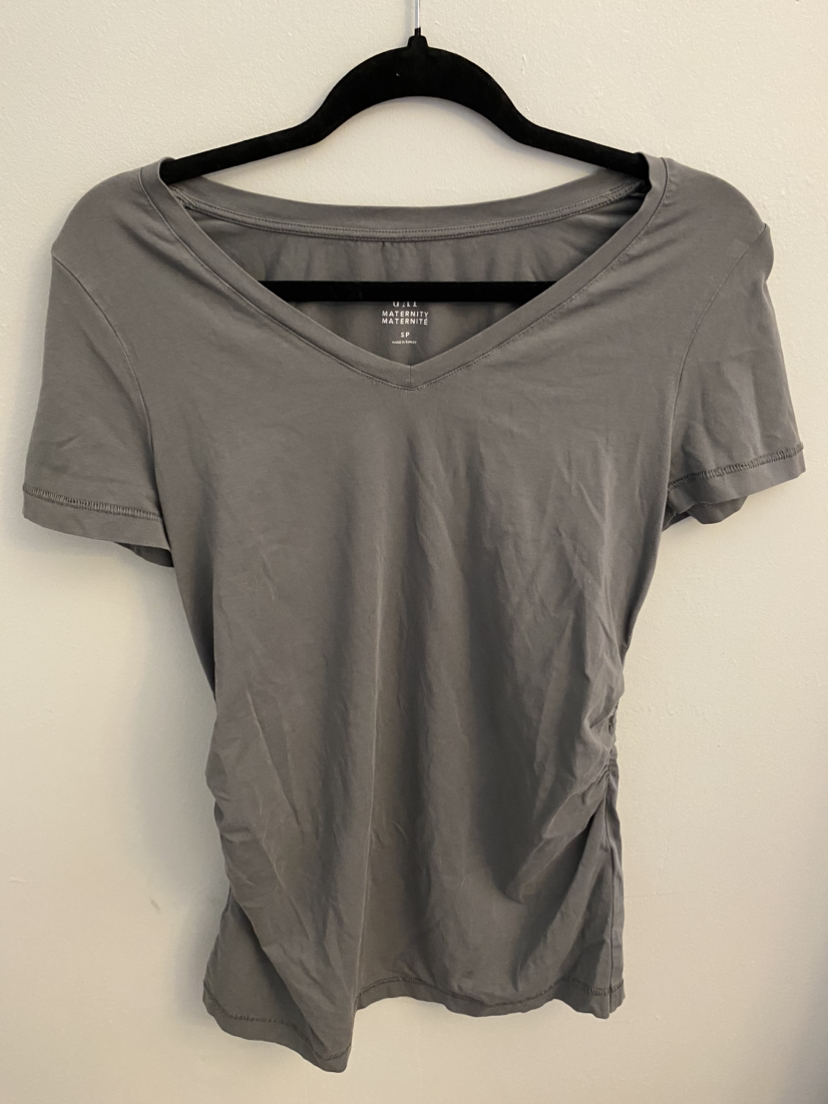 Maternity clothes bundle - photo 4