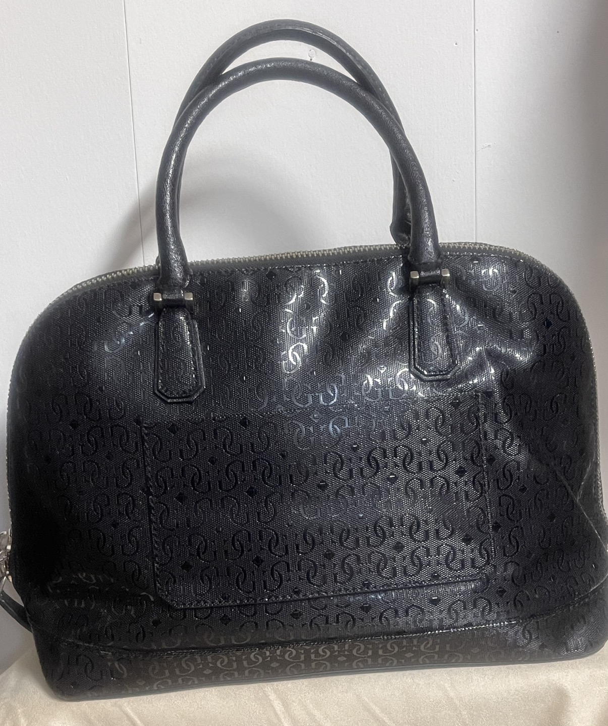 Guess Signature Black Tote image indicator(2)