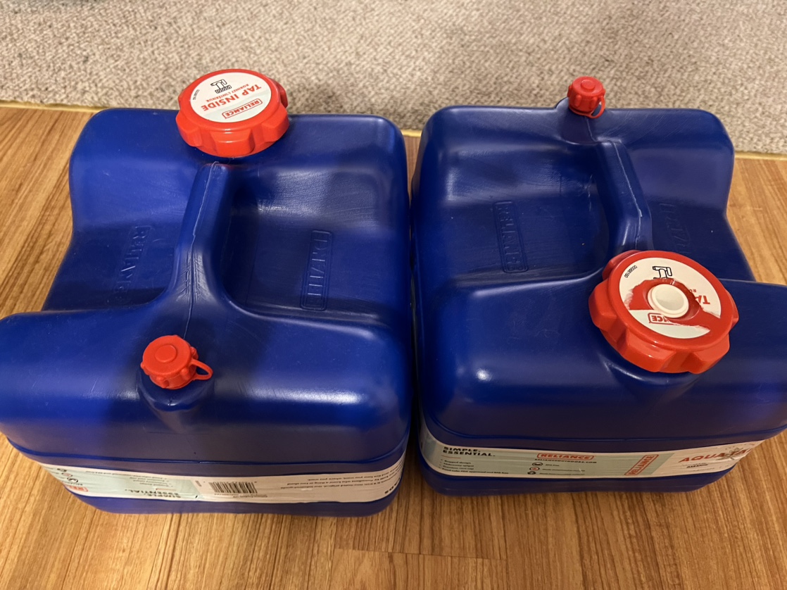 Reliance Aqua-Tainer 4 Gallon x2 - photo 3