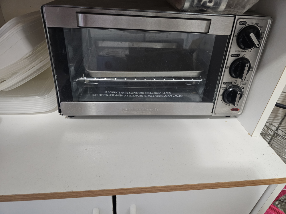Toaster oven (gently used)