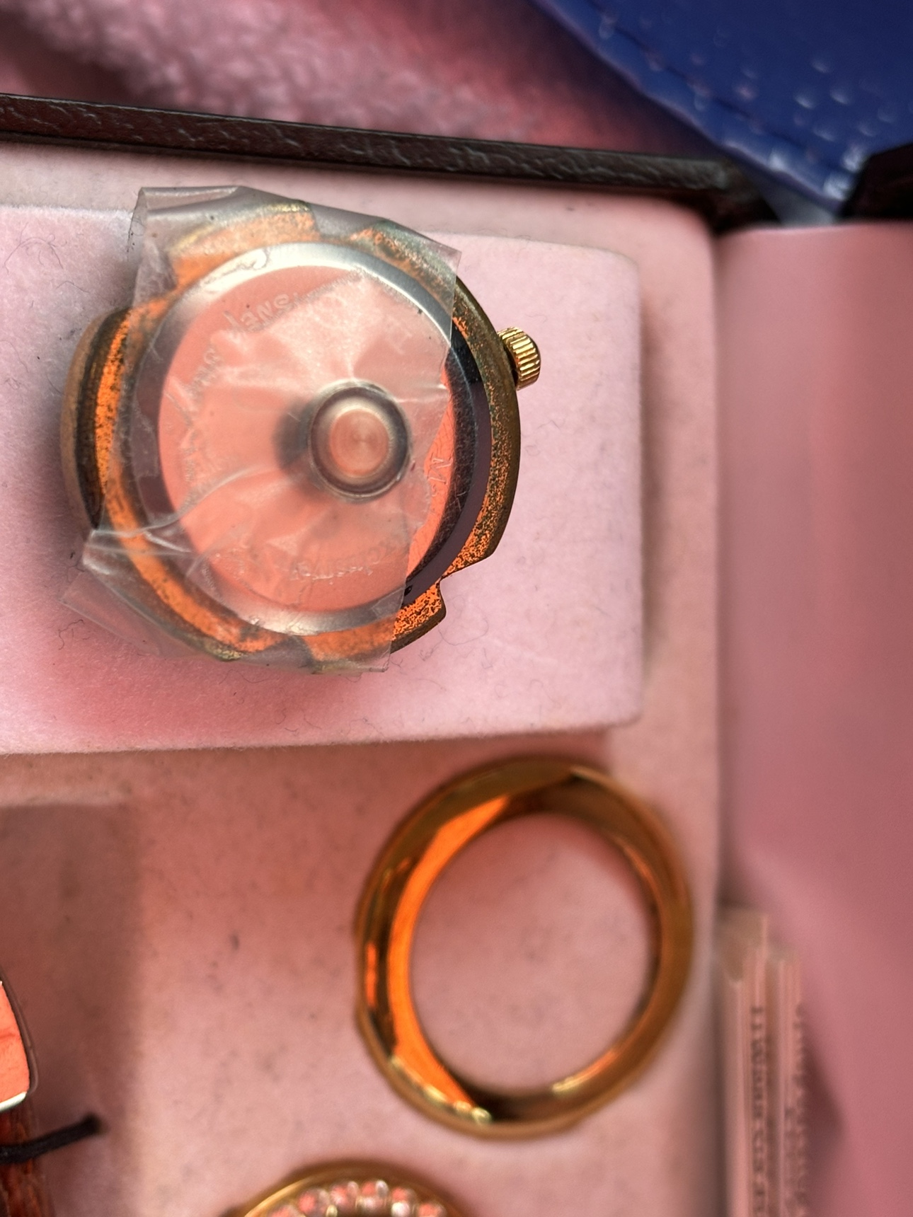 Ladies Mickey Mouse watch set (Disney Store) image indicator(4)