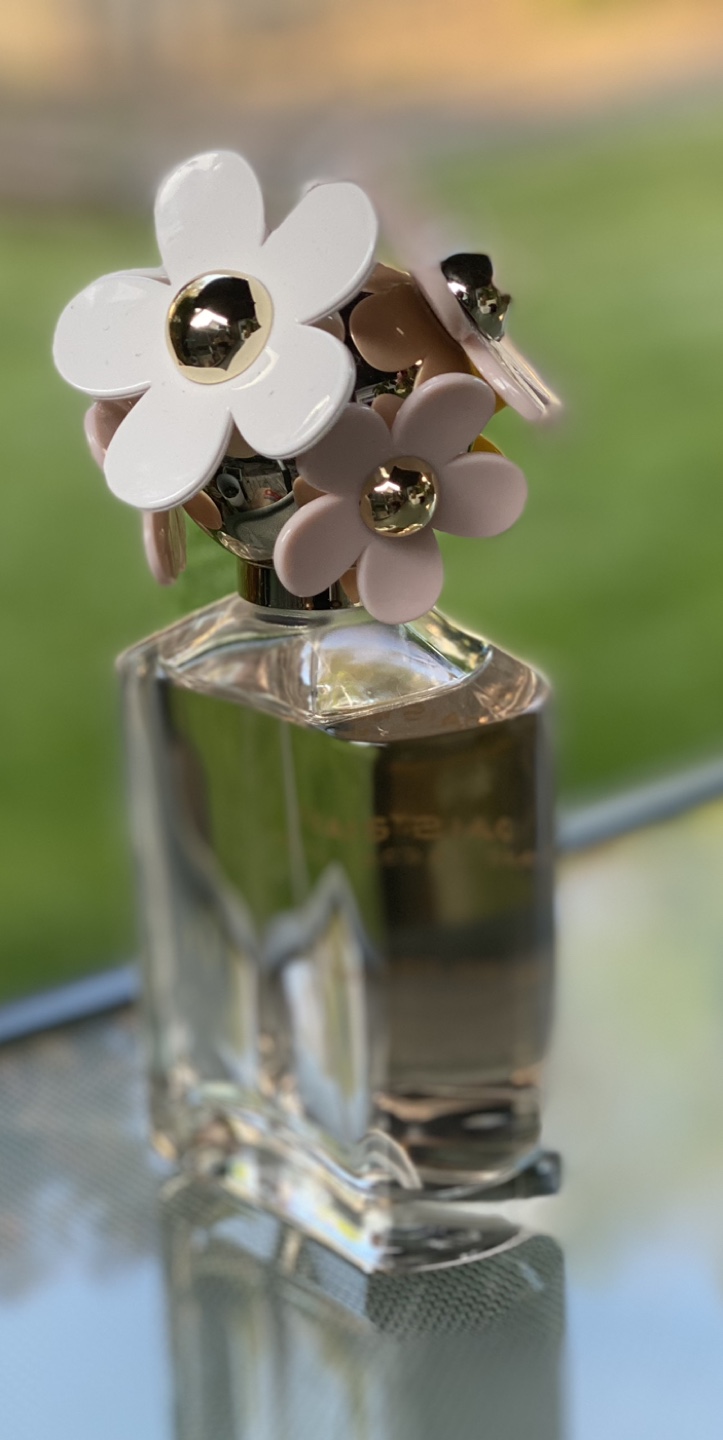 Marc Jacobs Daisy Eau Do fresh 125ml. image indicator(3)
