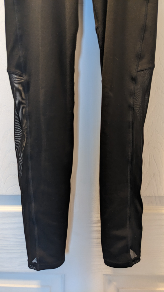 POP Fit black leggings (small) 🥕 image indicator(5)