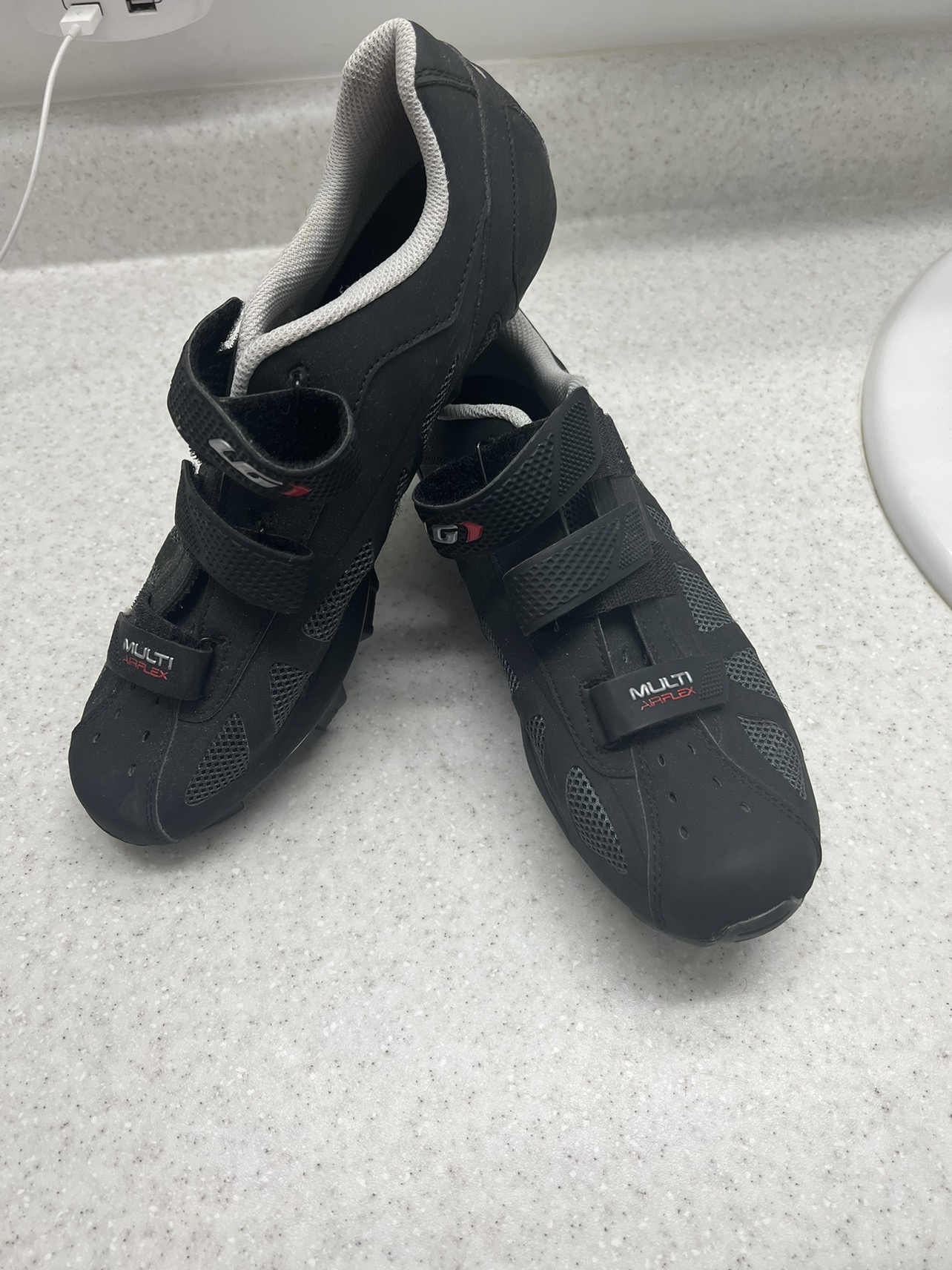 Louis Garneau men’s cycling shoes image indicator(4)