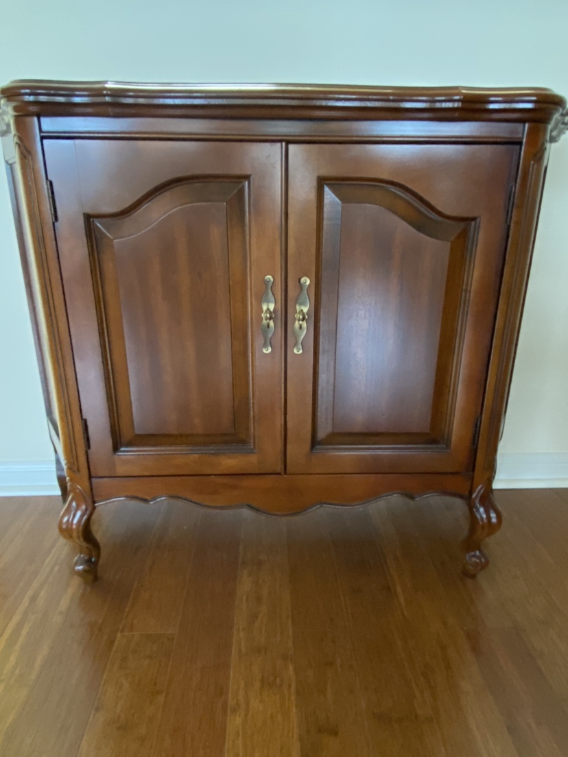 Sideboard buffet with storage