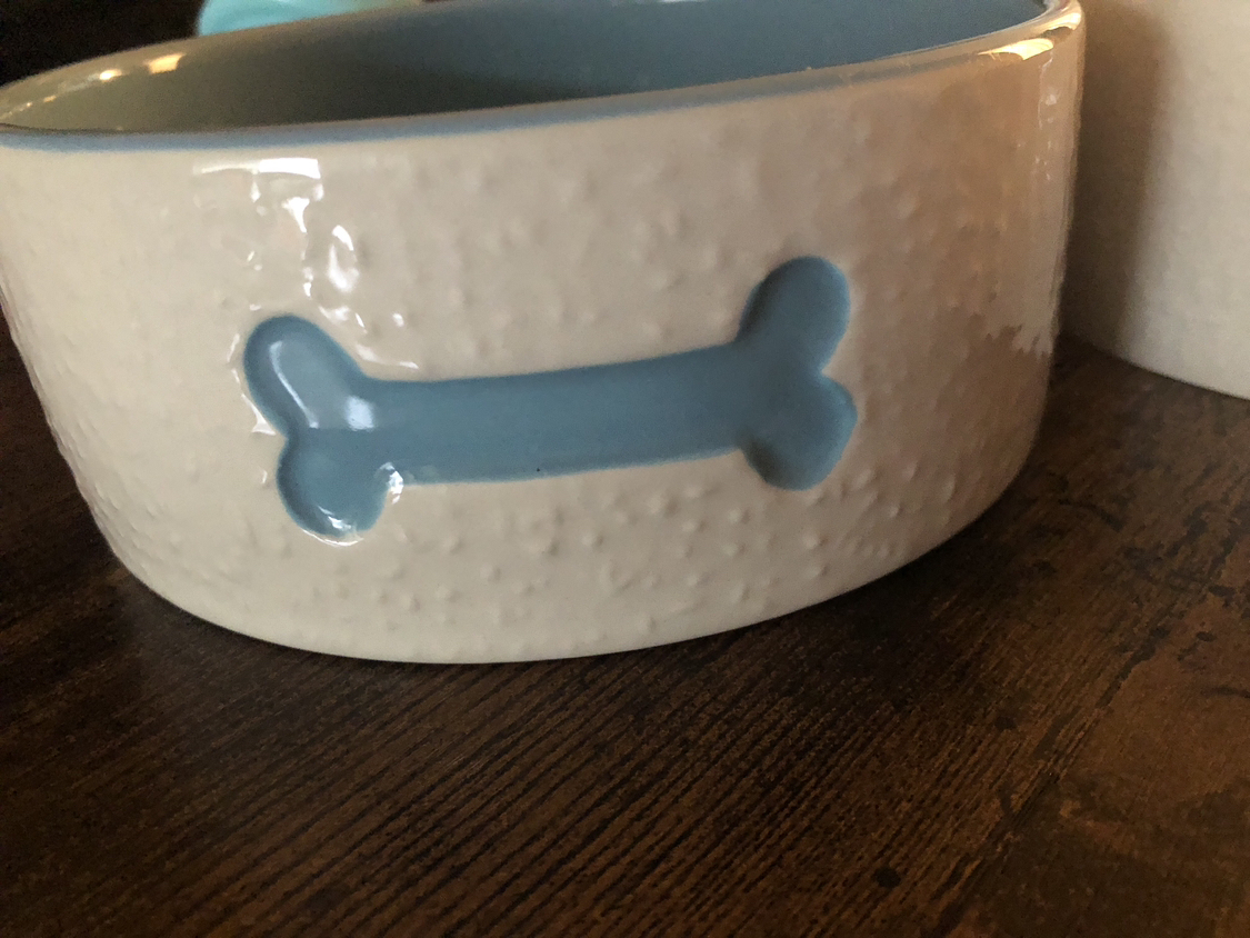 Set of 2 dog bowls image indicator(2)