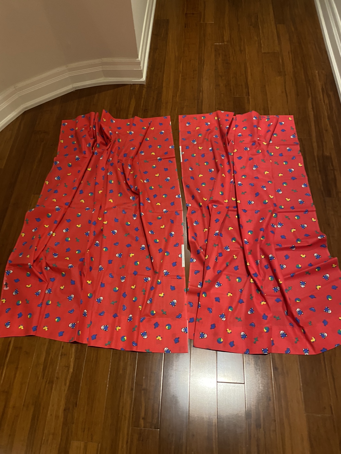 9 Pc Crib Bedding & Curtains image indicator(5)