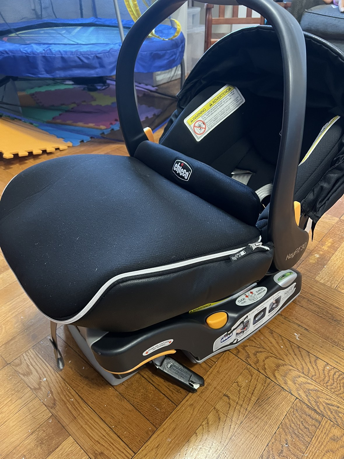 Chicco Keyfit 30 infant car seat