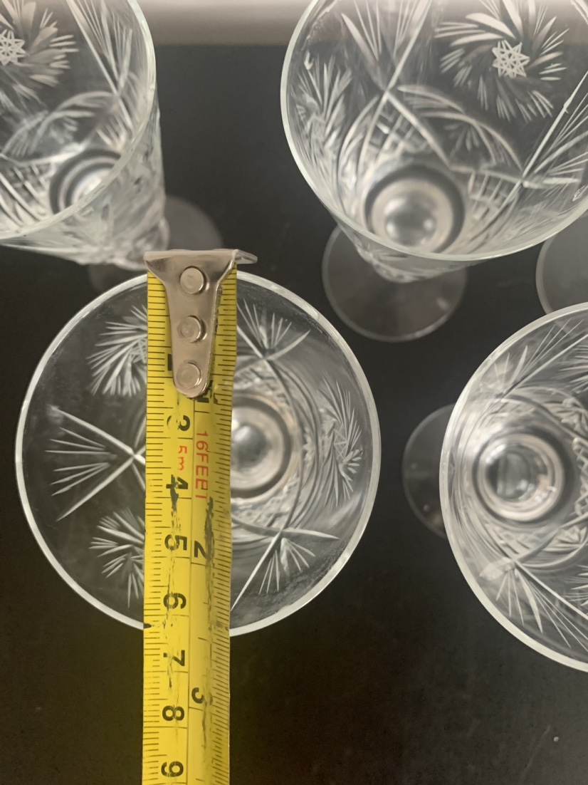 Set of 5 vintage cocktail glasses image indicator(3)