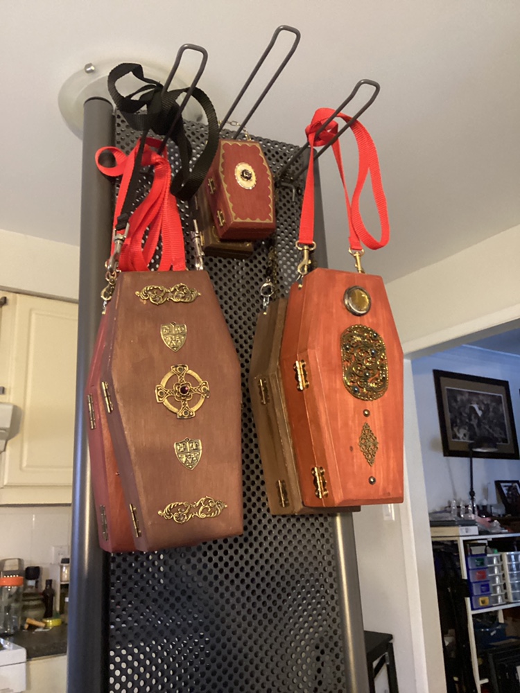 Looking for Repurposable materials image indicator(3)