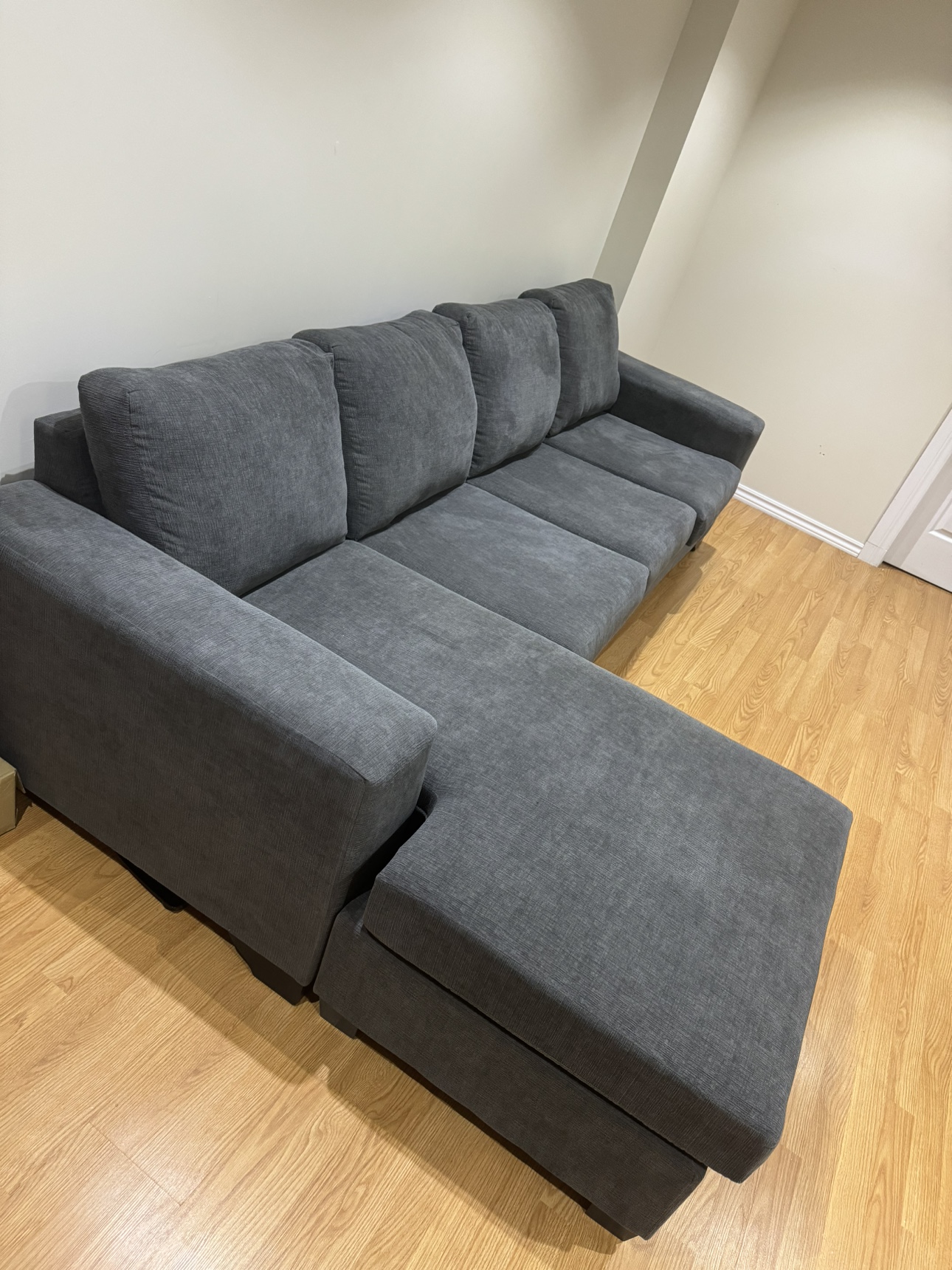 2 piece sectional Sofa with a reversible chaise - Grey - photo 2