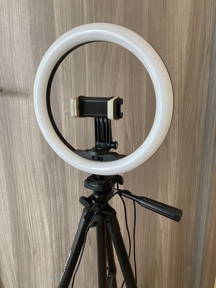 Ring light on tripod