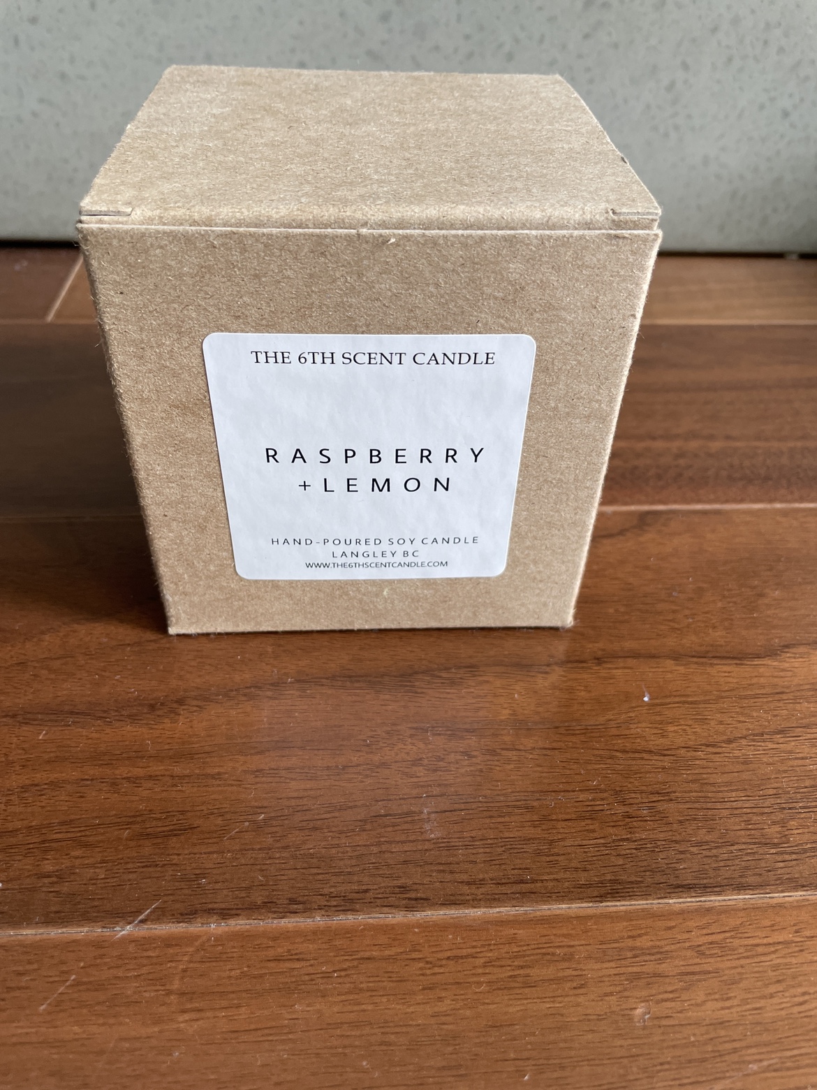 Raspberry & Lemon Candle thumbnail