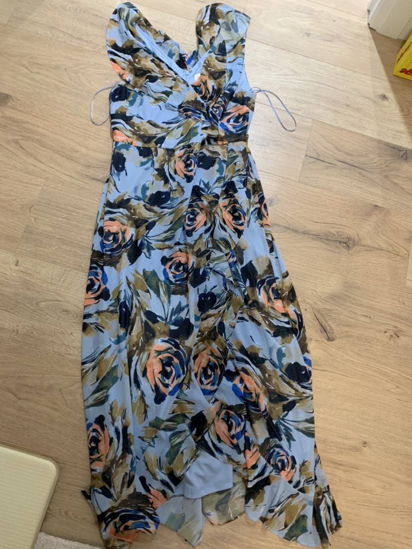 Laura dress sz 6 thumbnail