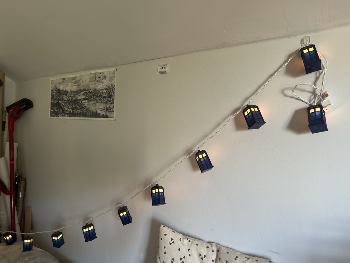 TARDIS string lights - photo 2