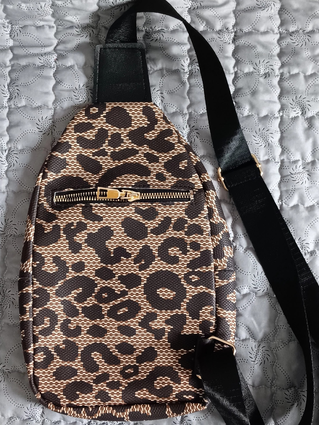NEW Leopard Pattern Crossbody Bag image indicator(2)