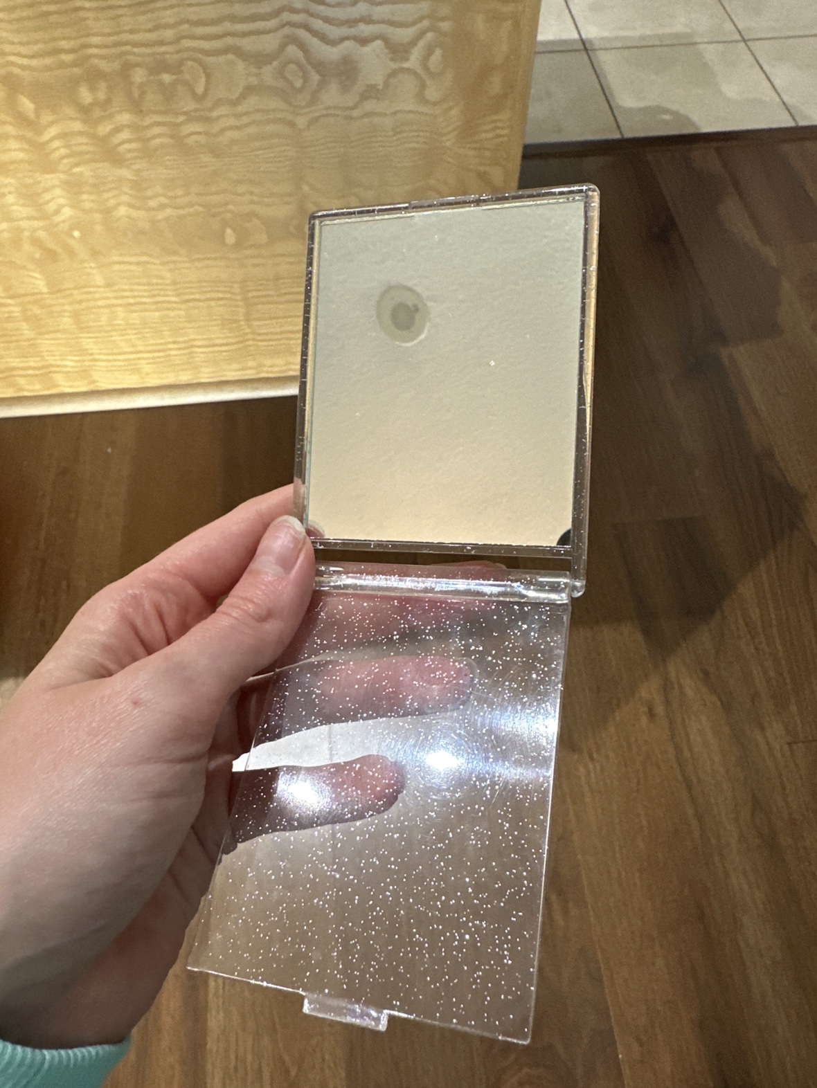 🆓 Compact mirror 🪞