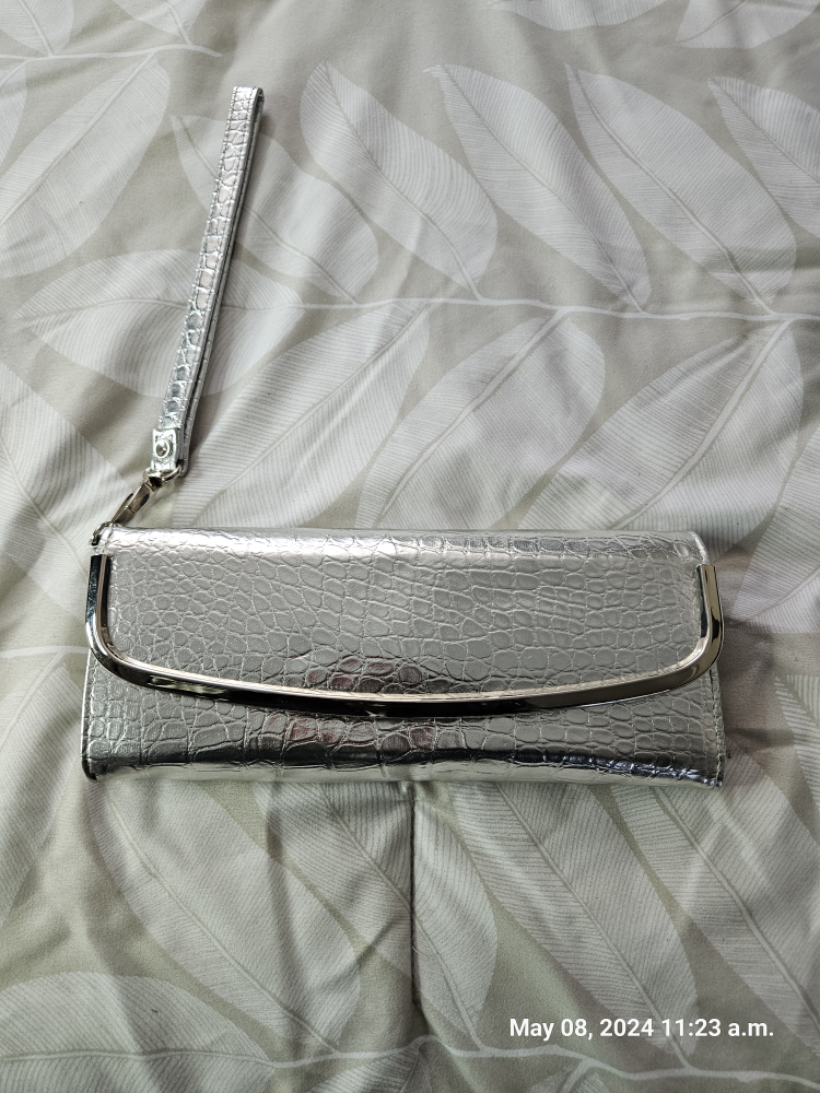 Ladies clutch purse image indicator(3)