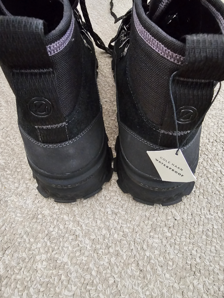 Men's waterproof boots - never worn image indicator(2)