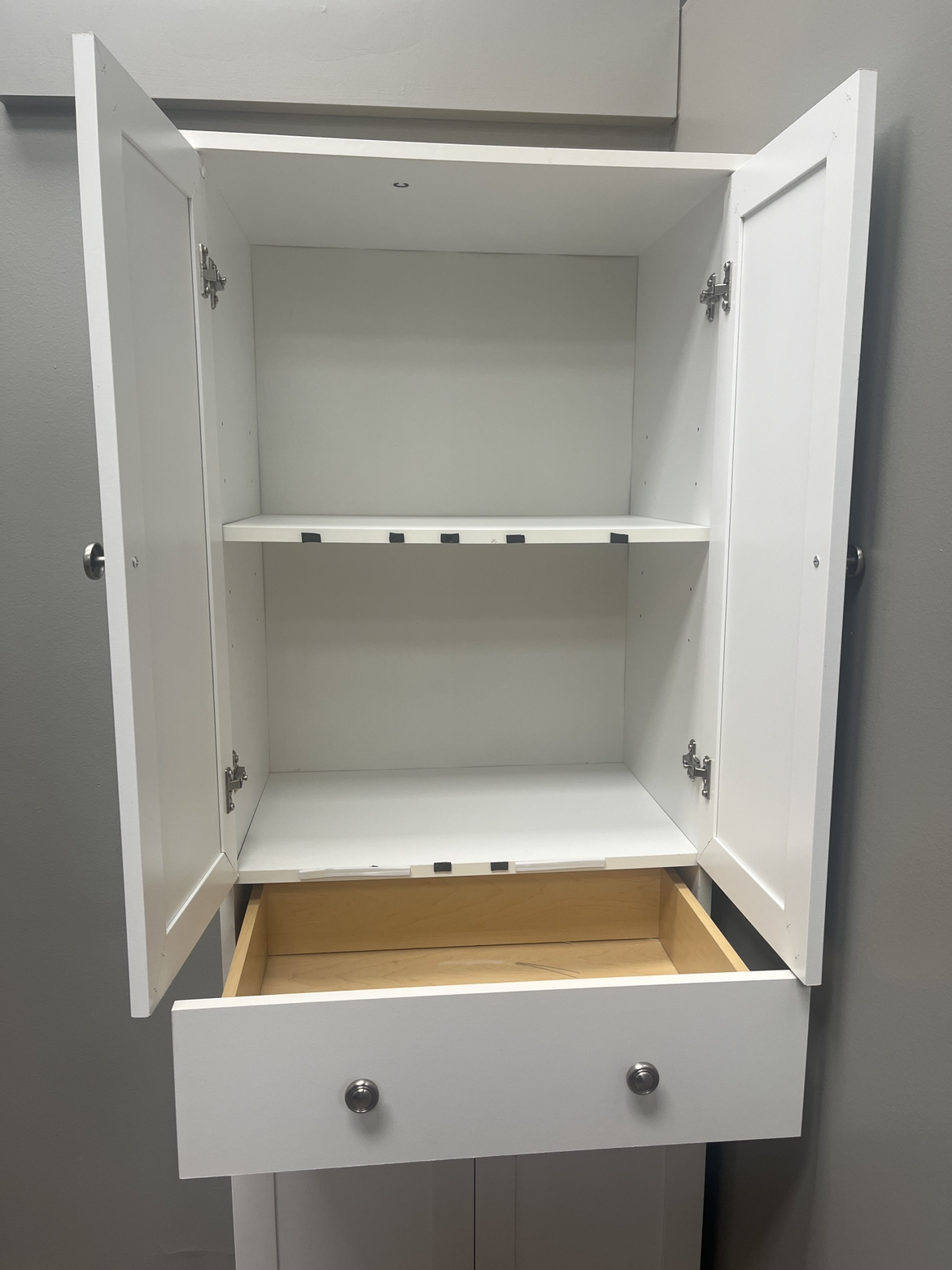 White Cabinet image indicator(2)