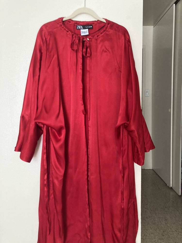 Everlast/Zara satin robe S image indicator(2)
