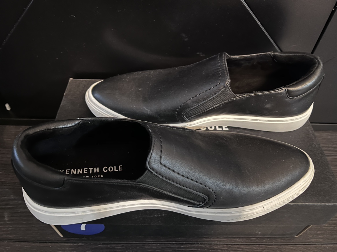 Kenneth Cole shoes - size 7 women image indicator(2)