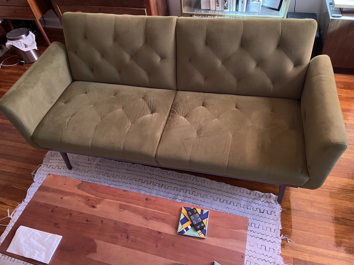 Green fold out couch - photo 2