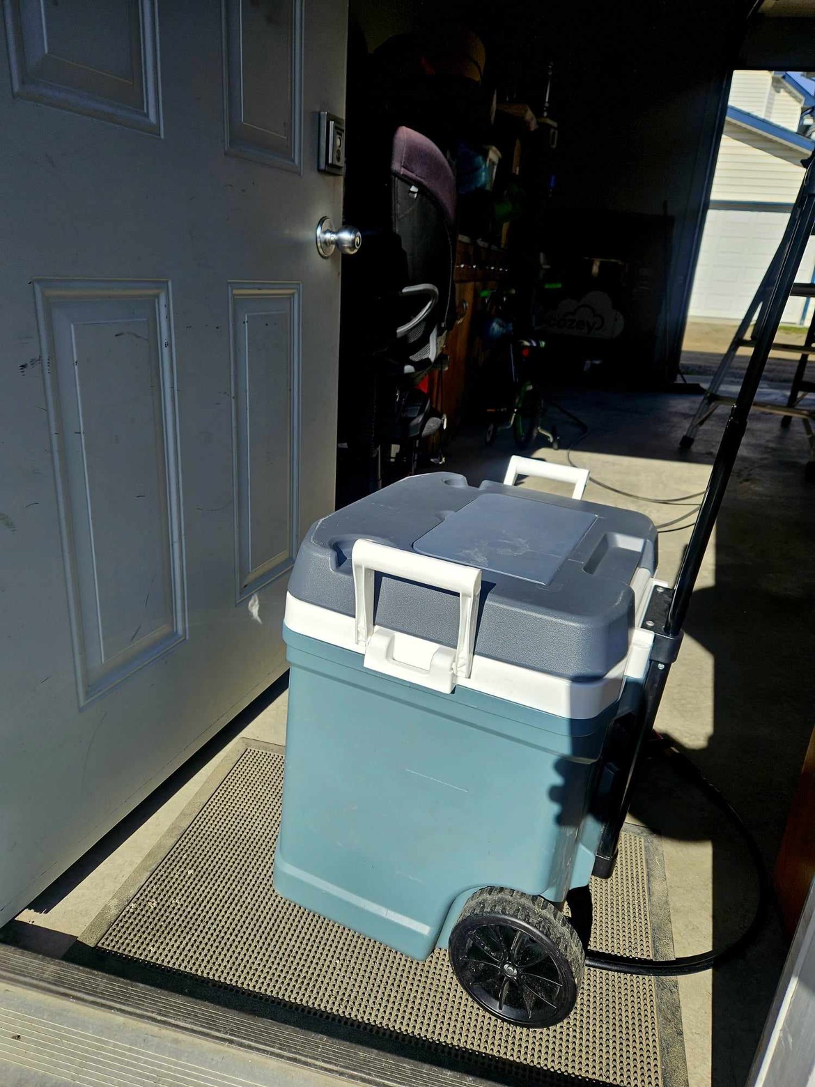 Camping cooler - photo 3