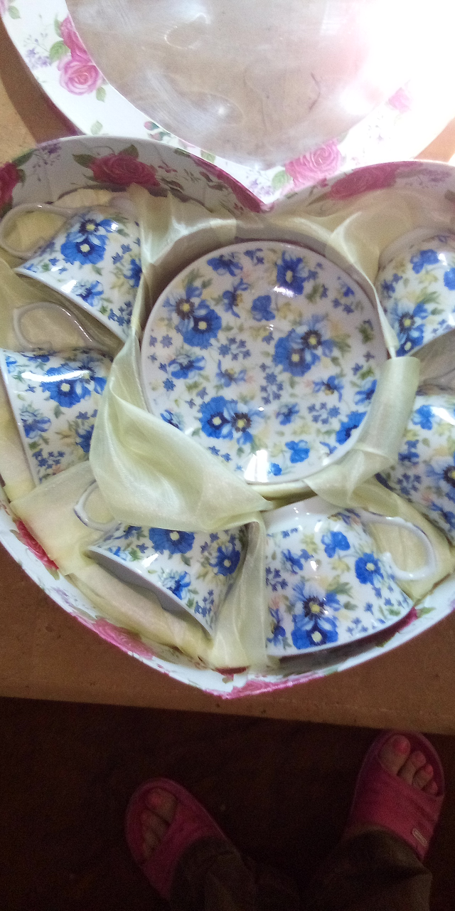 12 piece Tea Cup Set thumbnail