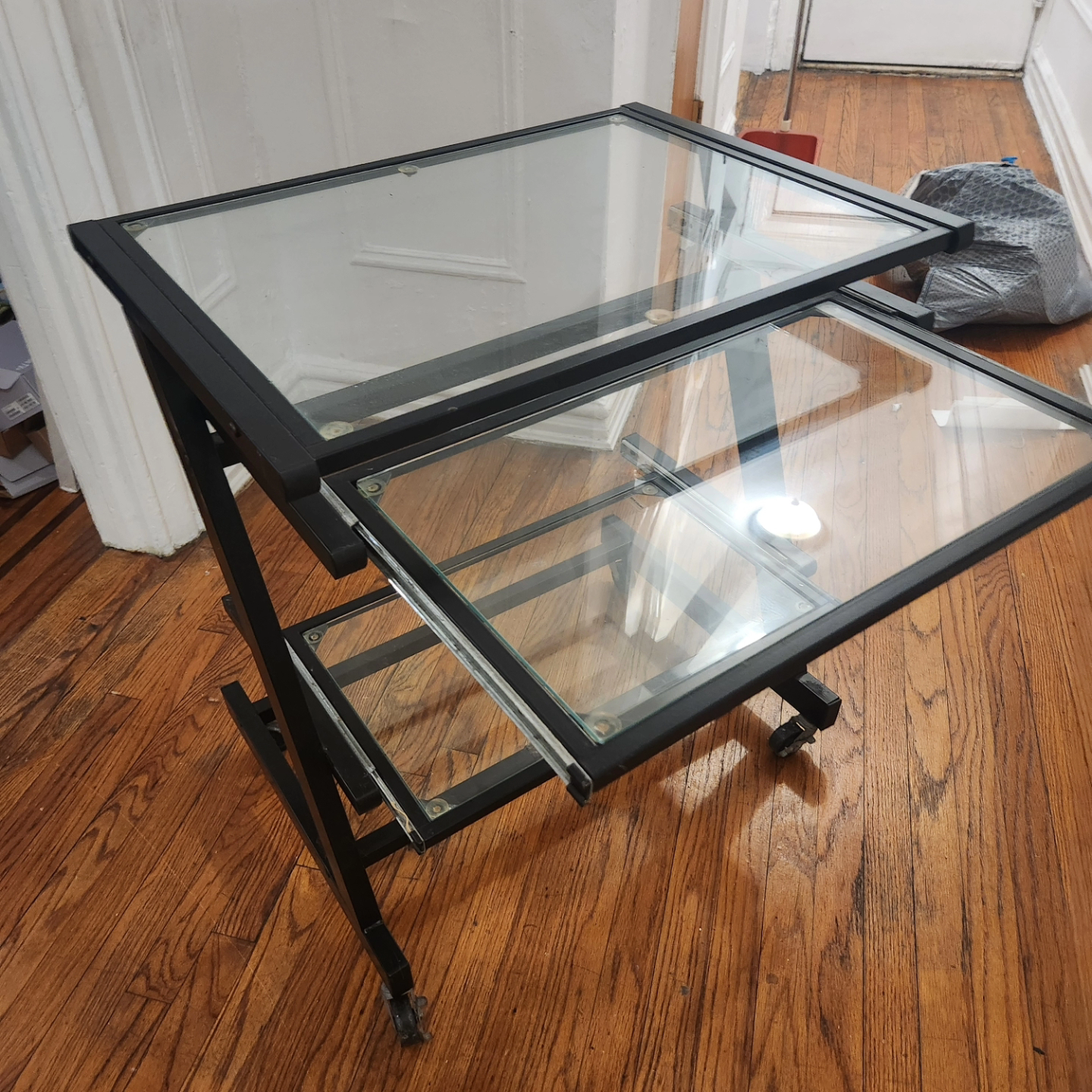 Glass computer table