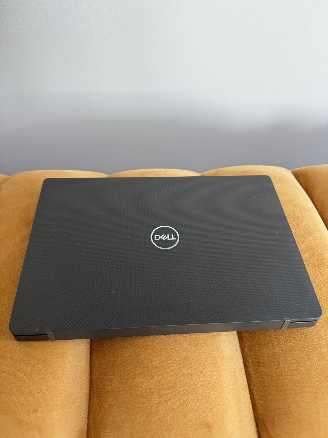 Dell Latitude Core i5 with 16GB RAM Laptop 14” UHD image indicator(4)