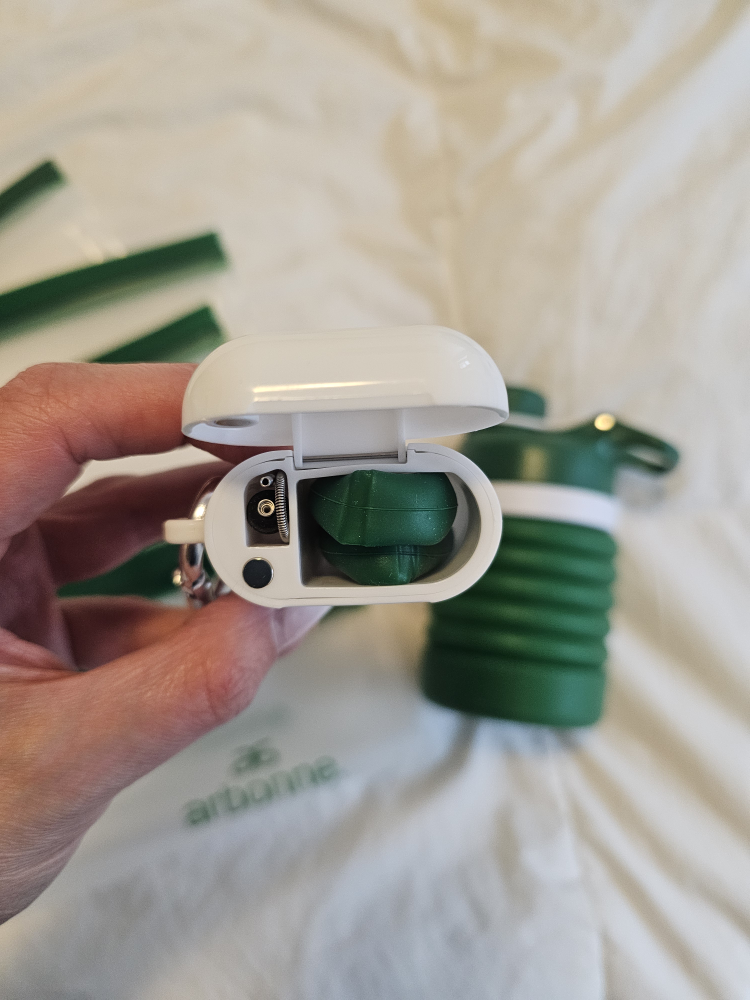 Arbonne Eco Sustainable Travel Camping Set image indicator(3)