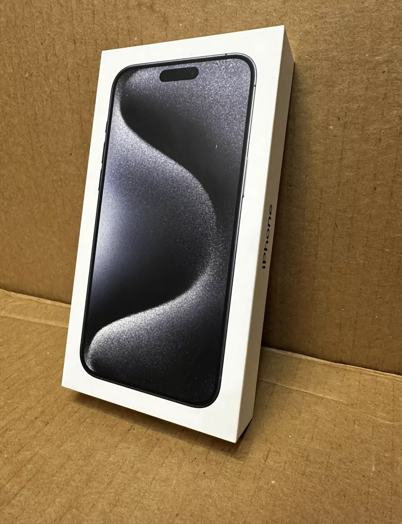 Band New iPhone 15 Pro Max thumbnail