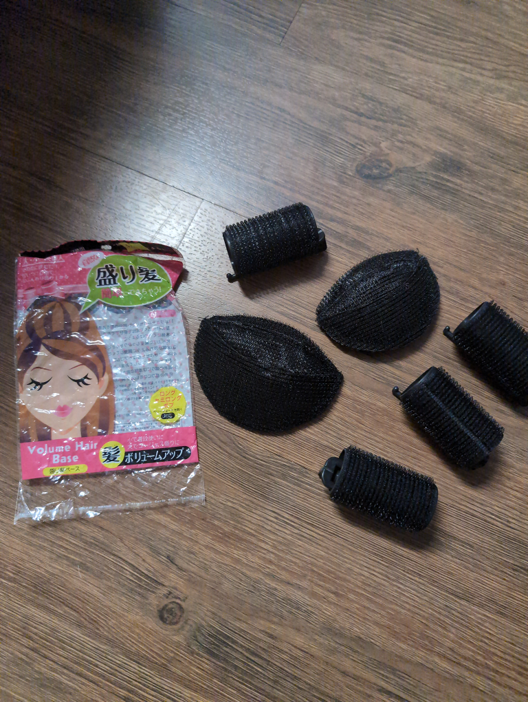 Volumizing velcro hair base thumbnail