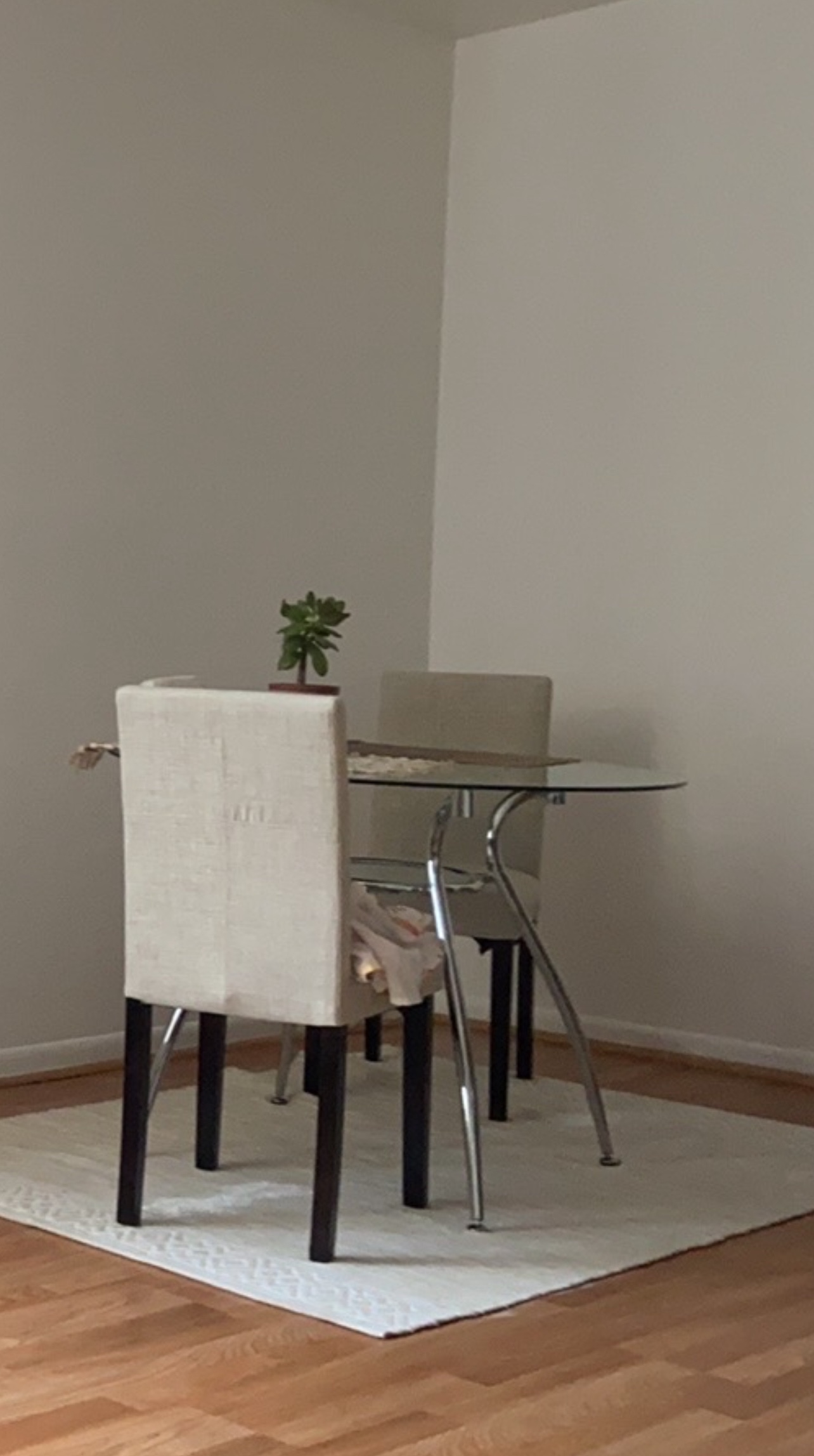 Dining Table with Chairs - photo 2