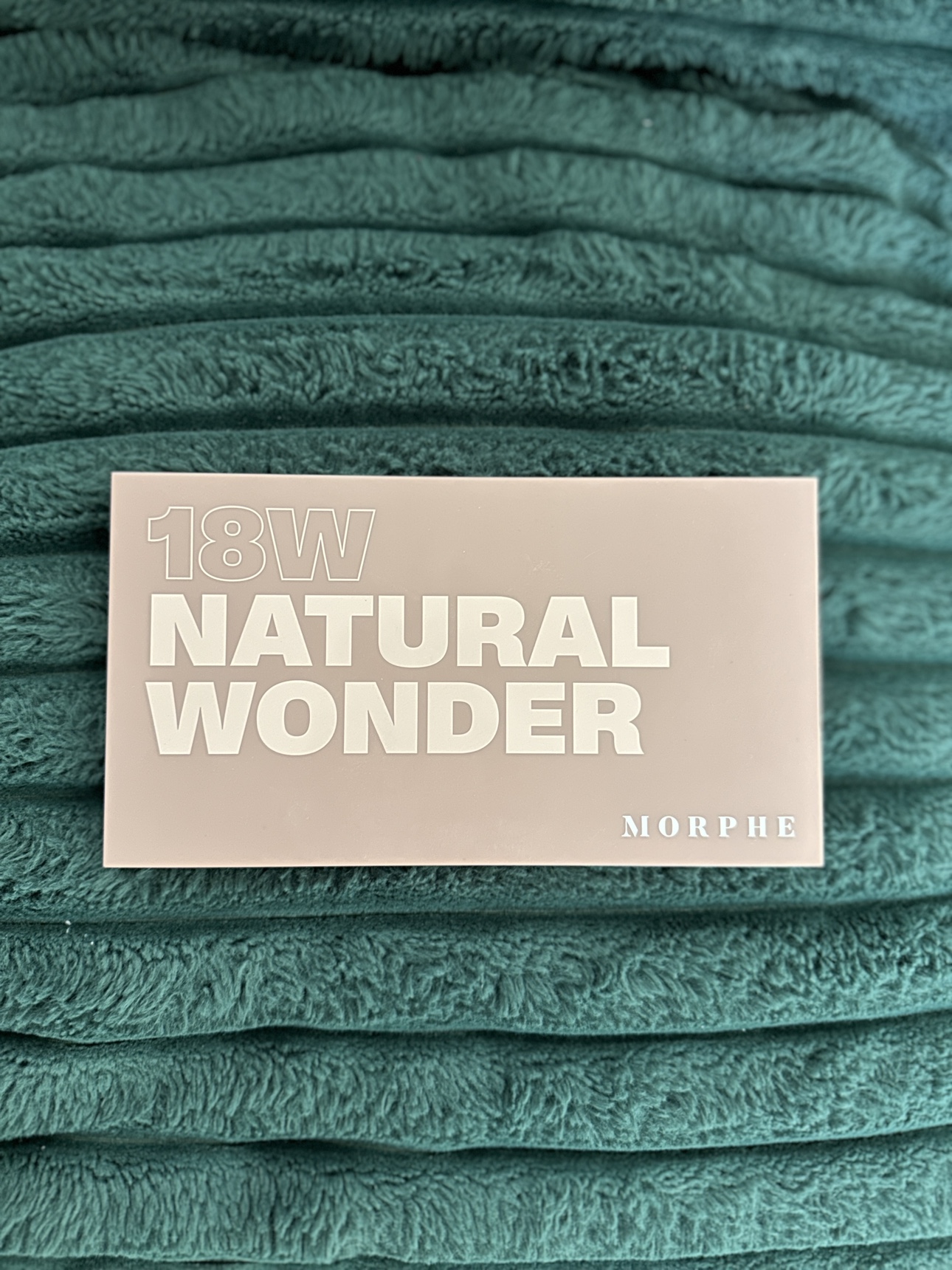 18W Natural Wonder Artistry Palette thumbnail
