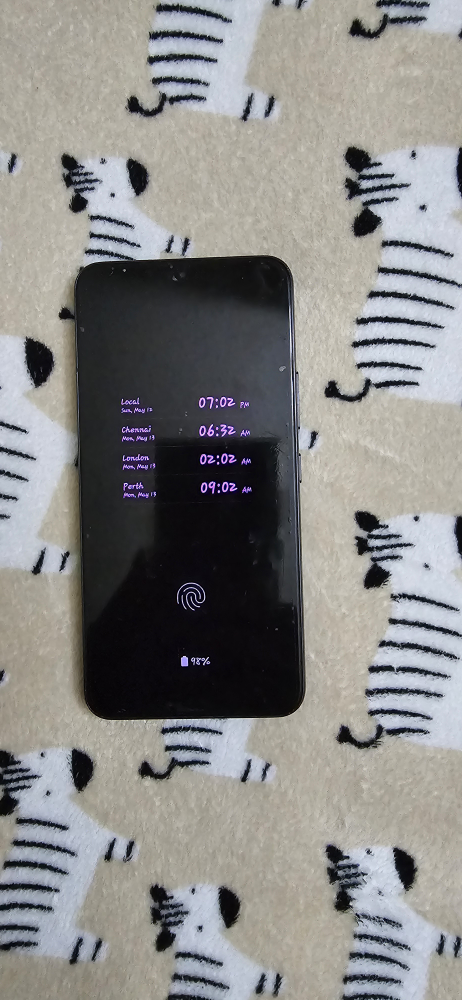 Samsung Galaxy S22 thumbnail