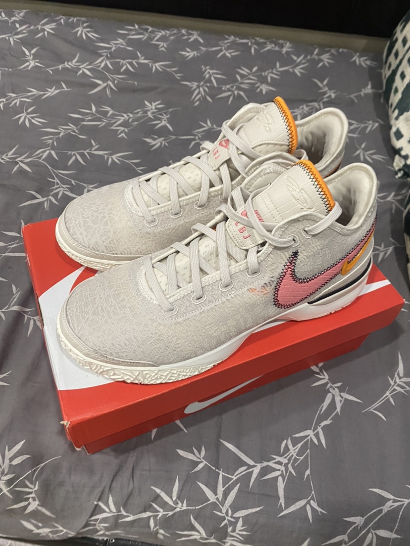 Lebron 20s ore wood