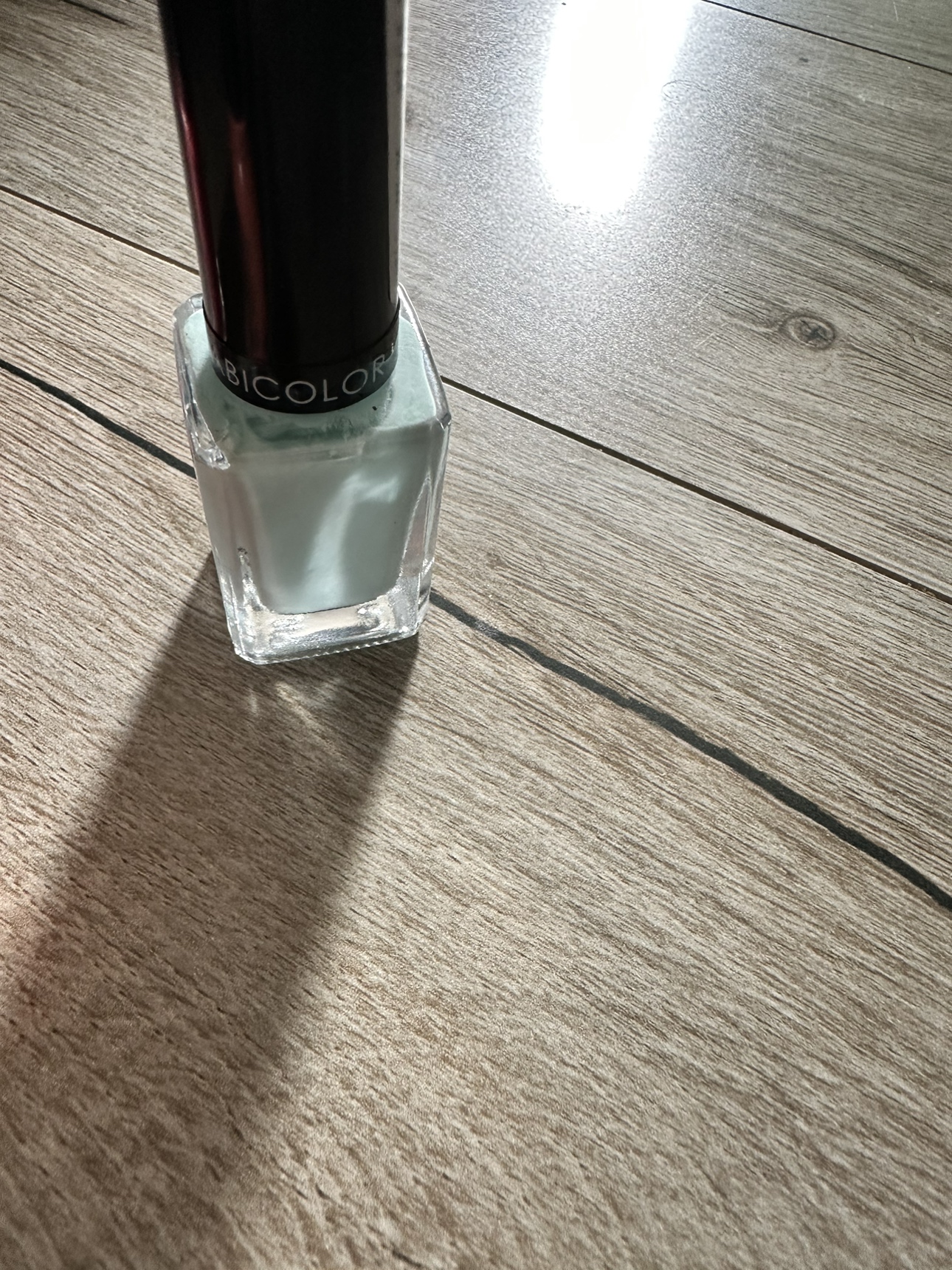 Nail polish - photo 3