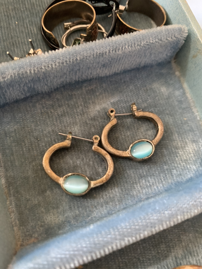 5 pairs of earrings! thumbnail