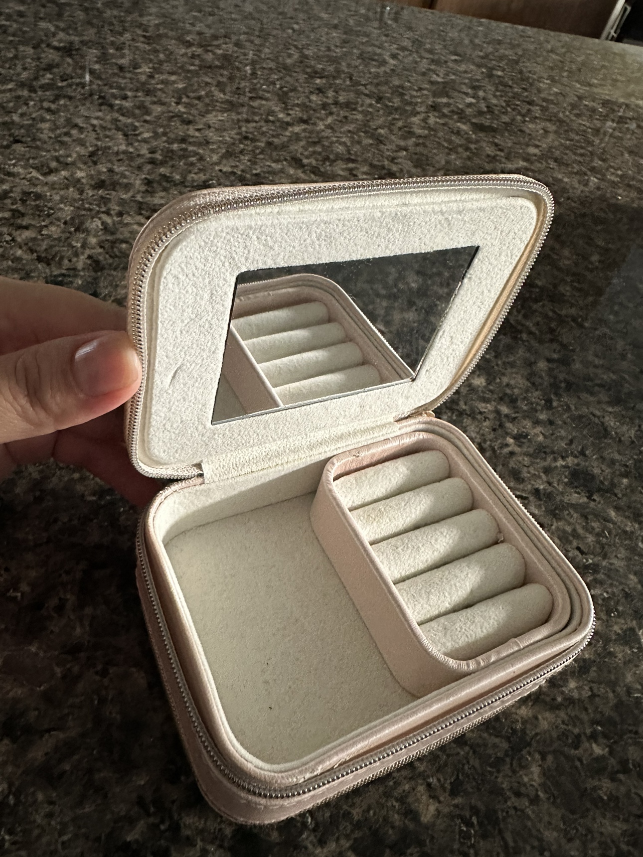 Jewelry box thumbnail