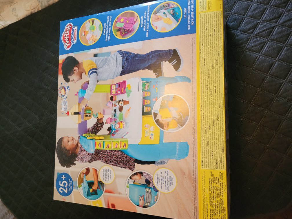 play-doh Ultimate Ice Cream Truck Playset image indicator(2)