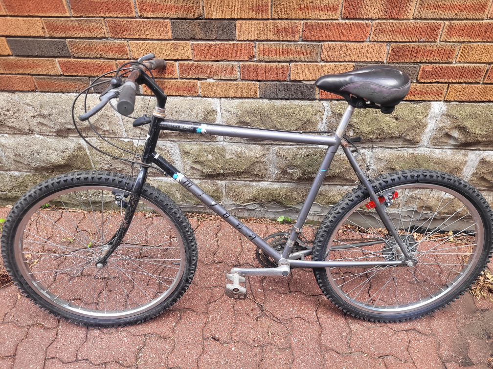 bicycle 26 inch wheels mielle one gear cable needs attention - photo 2
