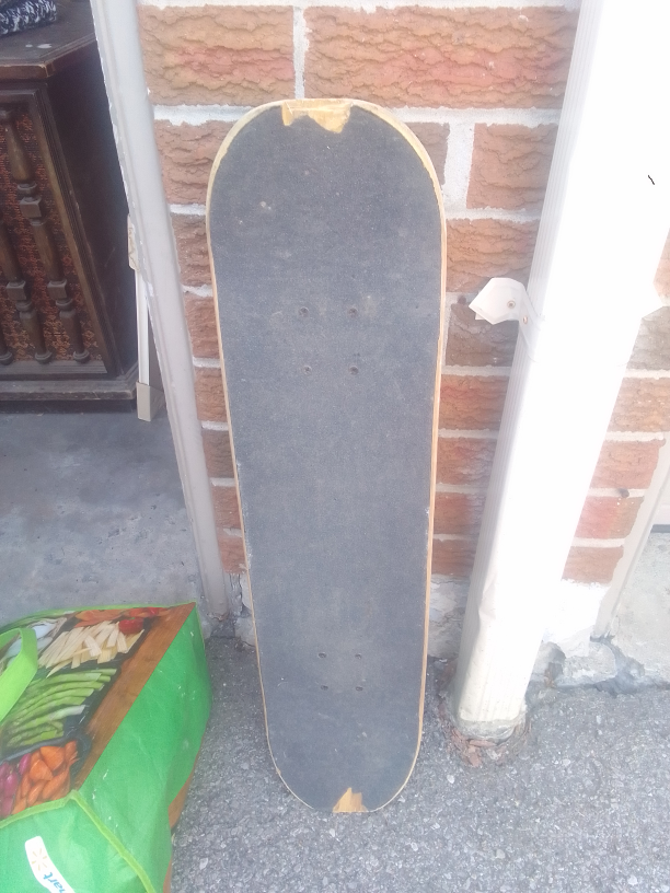 Skate board thumbnail