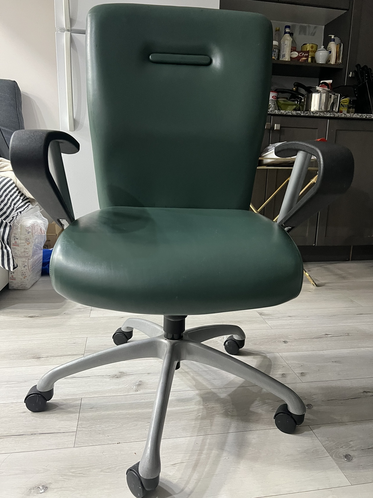 Chair - photo 2