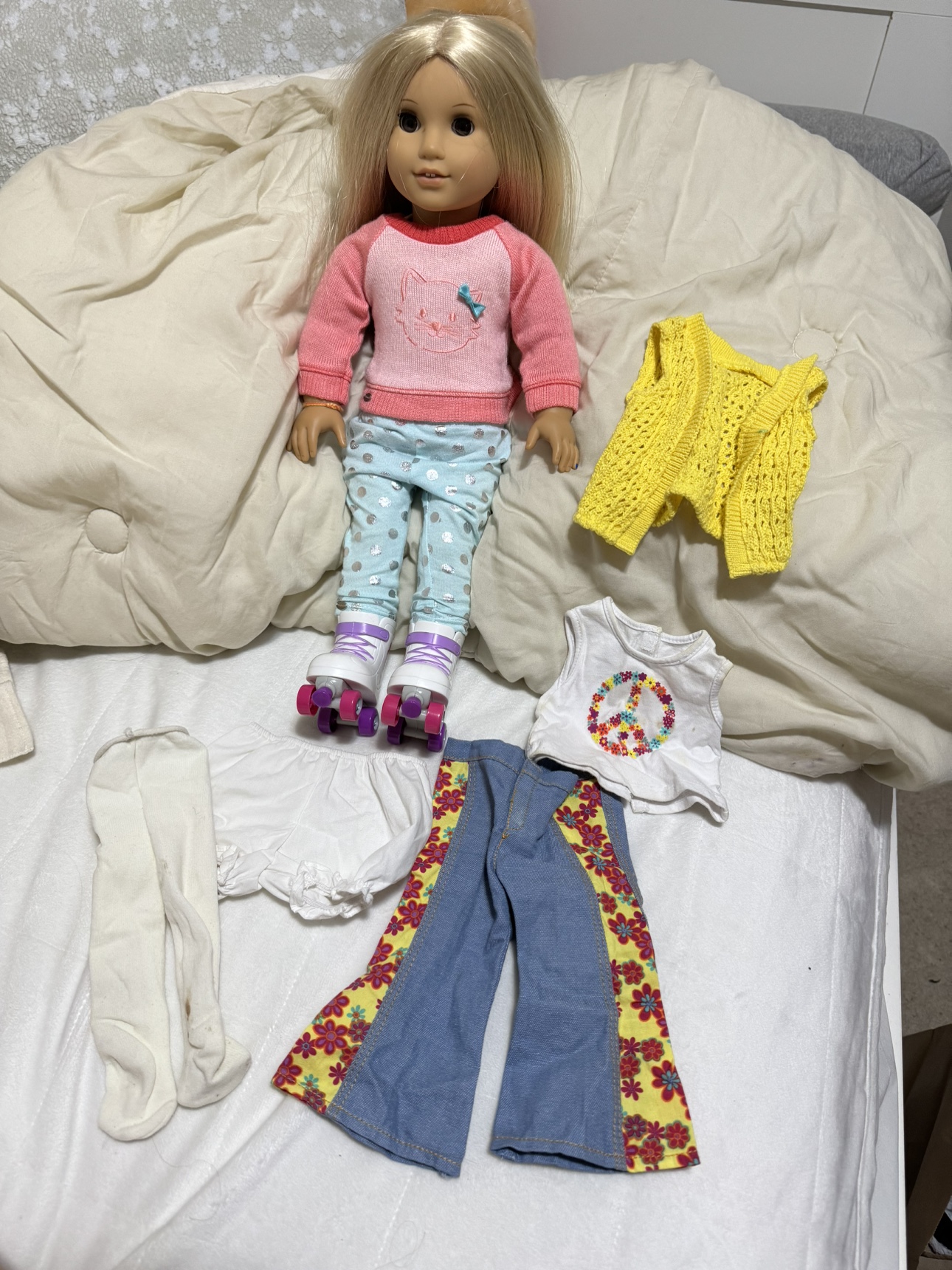 American girl doll - photo 2